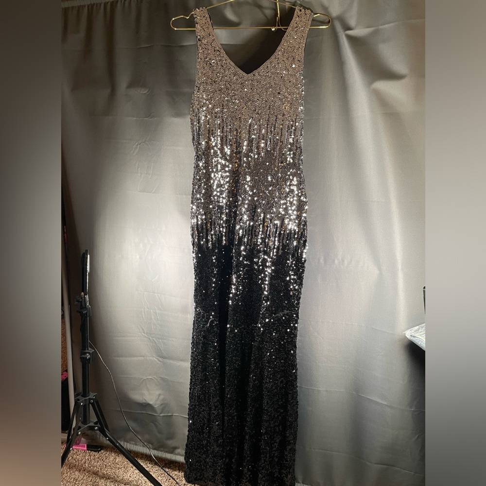 Women’s Maner Eloquent sequence, tank too dress long/formal/prom/dance-large-NWT